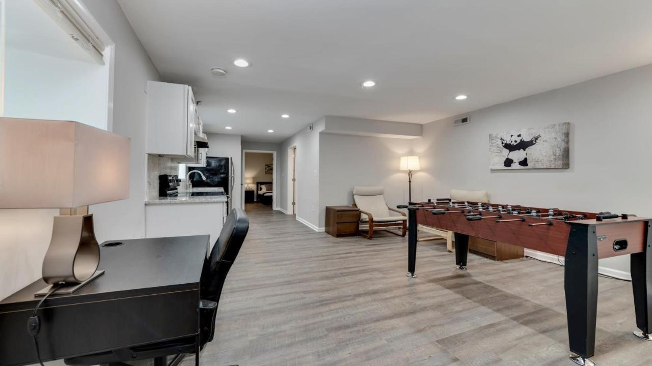 Stylish 3BR 3BA Colonial House by CozySuites Alexandria Zewnętrze zdjęcie