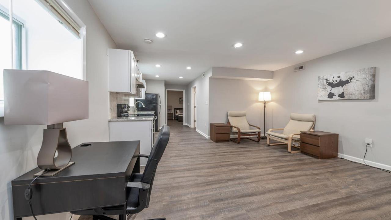 Stylish 3BR 3BA Colonial House by CozySuites Alexandria Zewnętrze zdjęcie